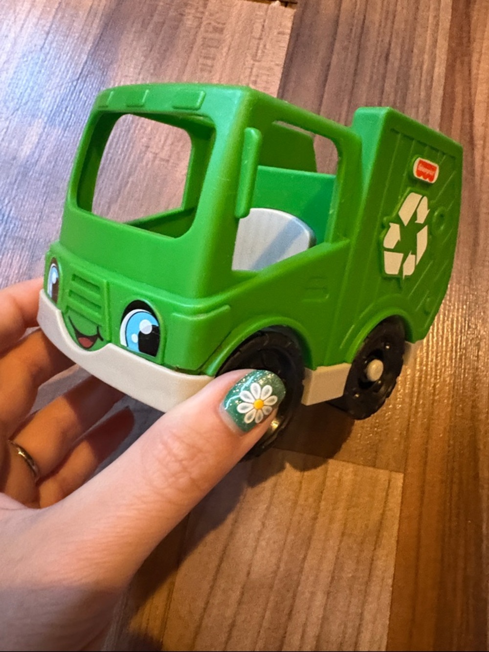 Fisher Price Little People Green Recycle Garbage Truck Dump Trash